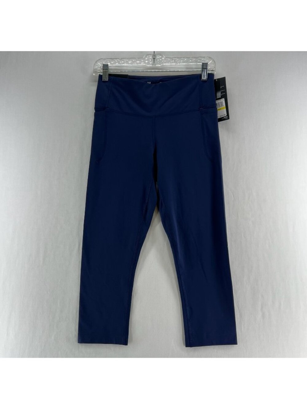 Under Armour High Rise Crop Leggings Womens M Fitted Capris Pockets Stretch Blue